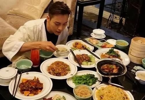 肉类食物|年龄越大，越应该吃肉？医生提醒：到了50岁后，2种肉不妨多吃点