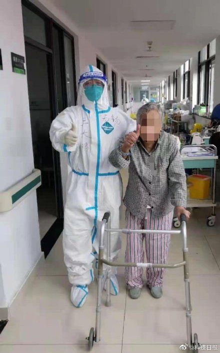 患者|扬州94岁新冠重症患者出院了