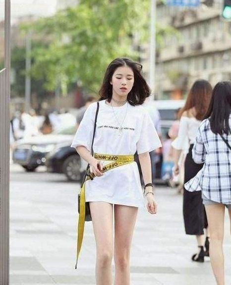 搭配|美女高颜值的时尚搭配,精致的妆容,让人更加难忘