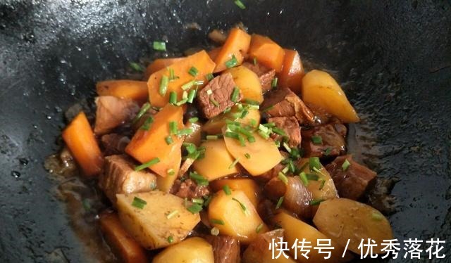 牛肉|土豆和牛肉搭配,这样做鲜美入味,牛肉软烂,大人孩子都很爱吃!