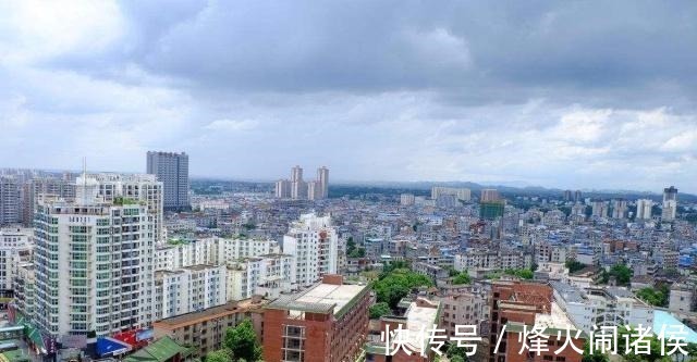 老城区|为什么现在的“郊区房价”比“市区房价”上涨得快超乎想象!