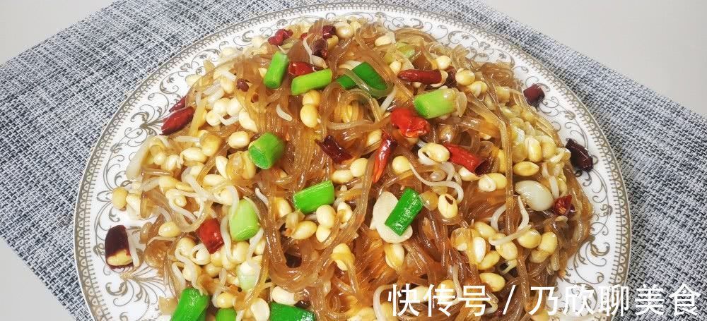 技巧|豆芽炒粉条，地道家常菜，教你一个小技巧，豆芽入味，越嚼越香