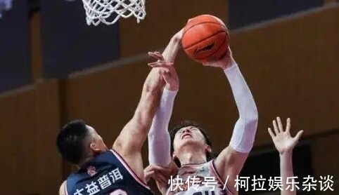 cbCBA上海久事锁定季后赛!各队争抢火箭弃将为外援,周仪翔将离队