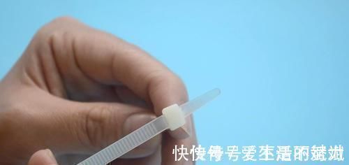 疏通|卫生间放2根塑料扎带,真是厉害了,解决了困扰大家的一个难题