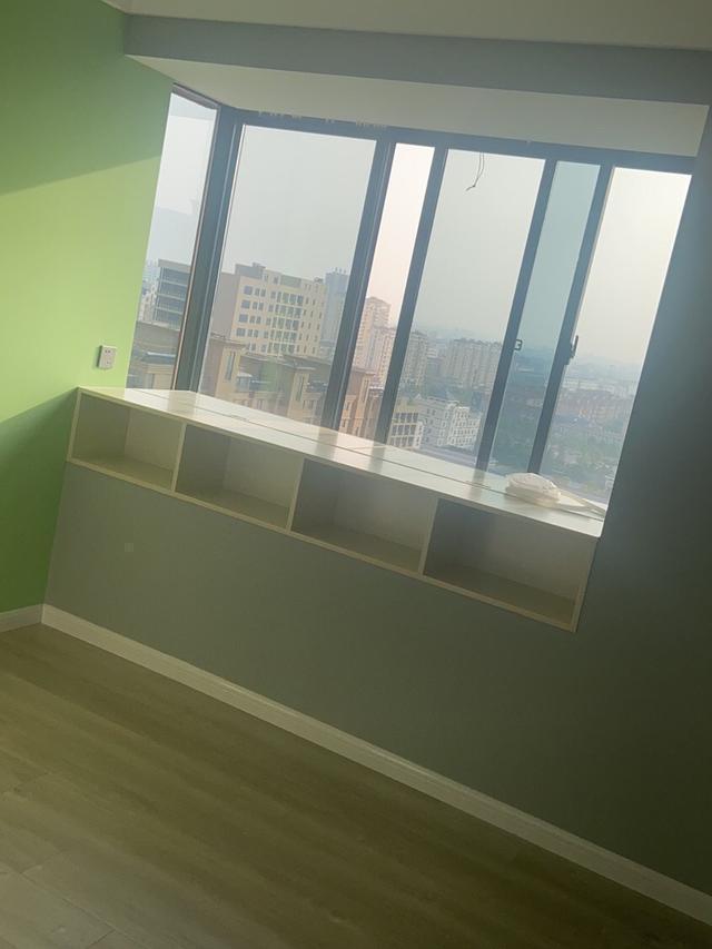 电视背景墙|新房终于装修结束，保洁做完准备布置家具家电，分享给大家看看