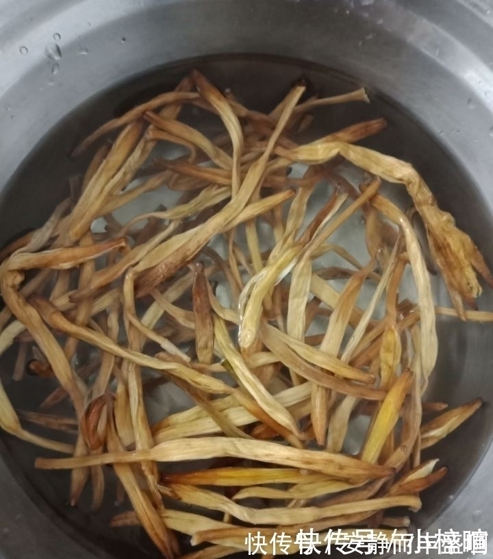 改善睡眠|鸡蛋和它一起炒，堪称“天然安眠药”，一觉睡到大天亮