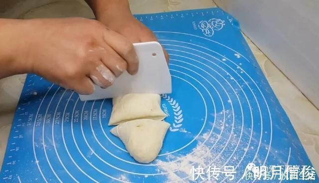 红豆饼这样做太好吃了，锅里烙一烙，我家一周吃五次，真的太香了