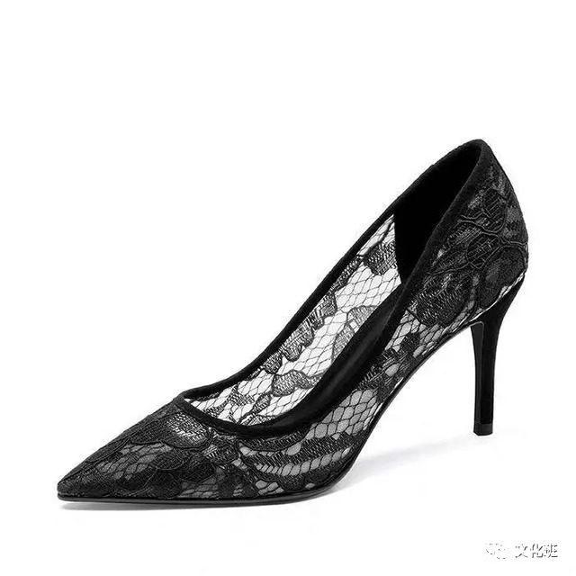 尖鞋头 网纱蕾丝黑色高跟,简洁不失优雅,凸显女性气质美