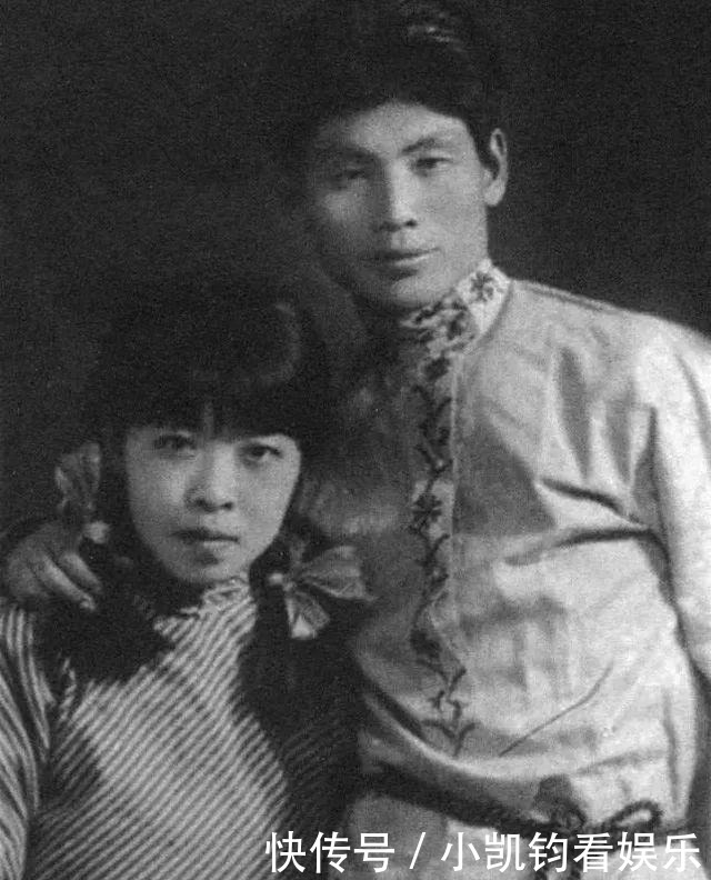 民国女作家萧红的婚恋史:见一个爱一个,3段感情越轨衔接