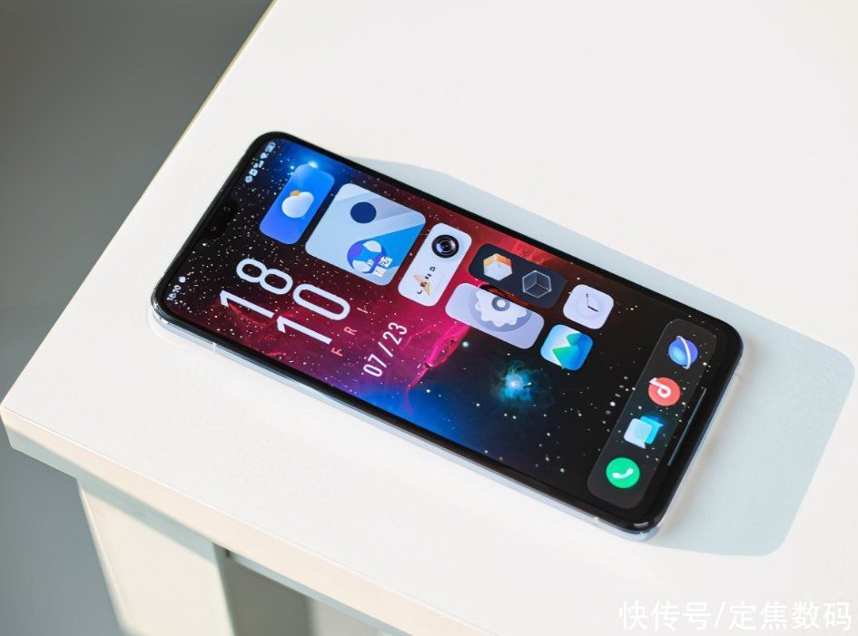 oppo|盘点主打品质感的3000档位的4款机型，水果机还真不是唯一的选择