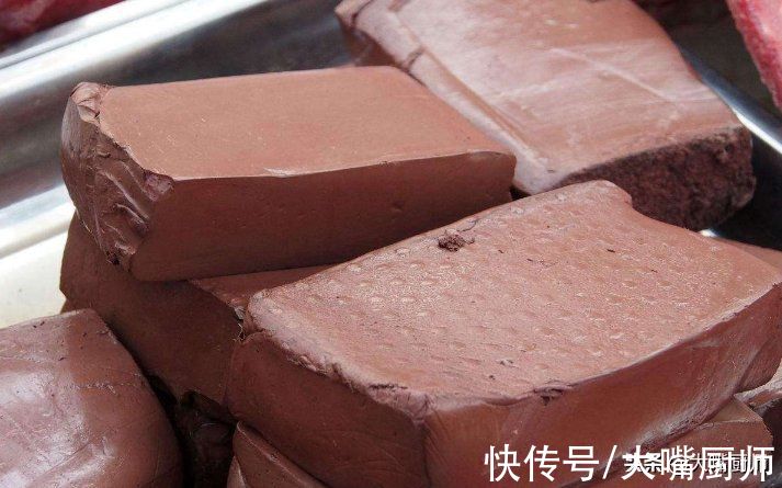 猪血直接炒，难怪又腥又老还会碎！多加一步，嫩滑鲜香，特别好吃