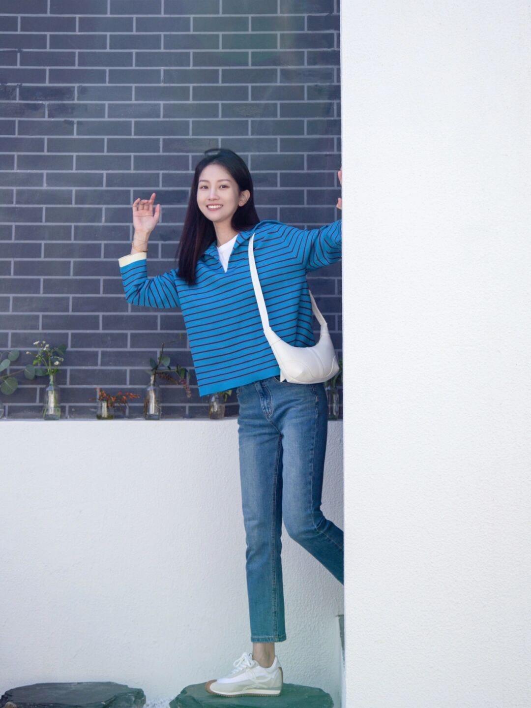 时尚博主|忽冷忽热的季节不知道穿什么?一件毛呢大衣全搞定