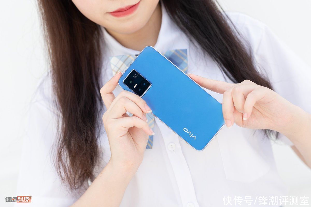 系列|vivo S10 Pro图赏：光致变色，打造专属于你的个性后盖