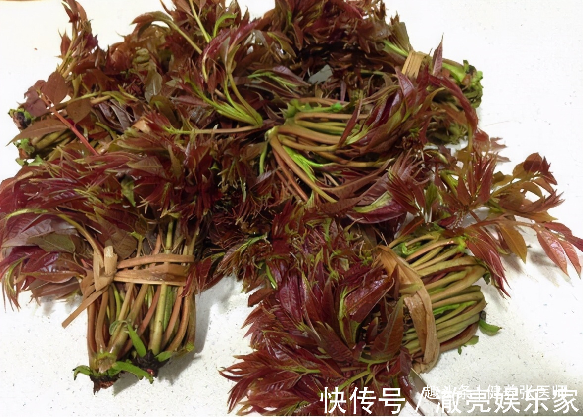 含有|女性想要身体好,推荐常吃3种食物,滋润身体,抵抗衰老