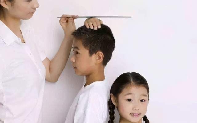睡眠质量|孩子长大后个子高不高,看腿部这3个特征,你家孩子占了几个