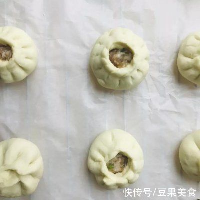中筋面粉|吃过这款自己做的鲜肉包子，我再也没去过包子铺了