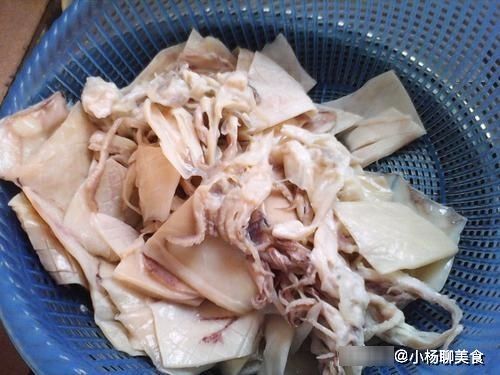 热水|干鱿鱼用热水还是冷水泡？都错！大厨教你1招，干货转身变海鲜！