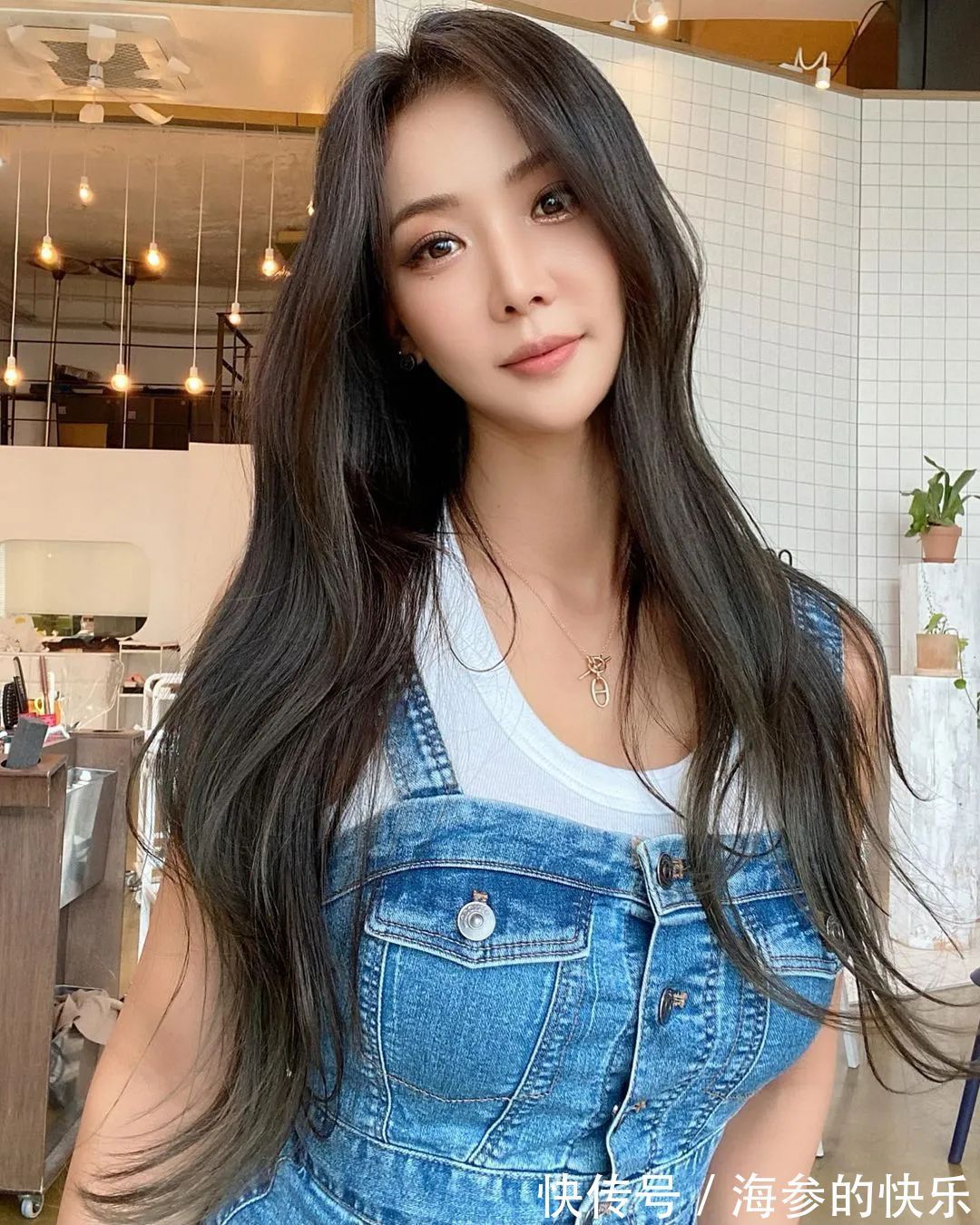 西兰花|她通过常年健身运动的方式保养的犹如少女一般。