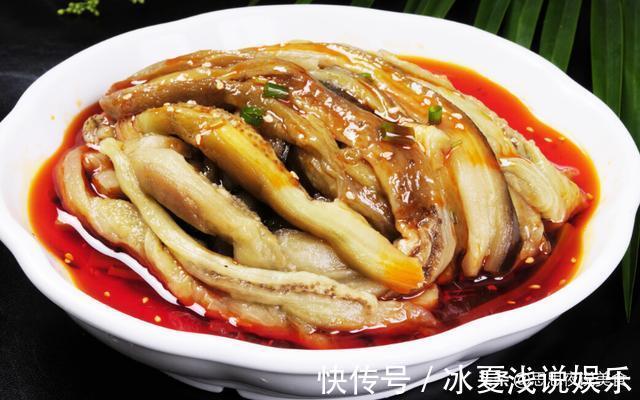 茄子|蒸茄子时,别直接上锅蒸,多加这1步,茄子鲜嫩美味不发黑,真香