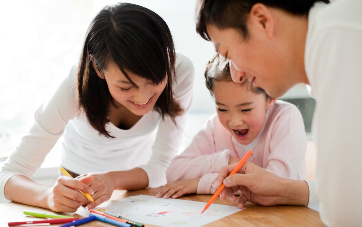 发育|孩子智力并非全靠遗传，有三次变聪明的机会，父母要多注意