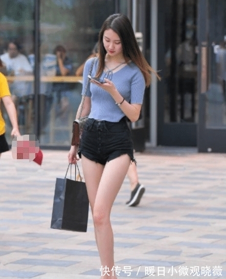 平底鞋|美女平底鞋都穿那么好看,靠的就是长腿!