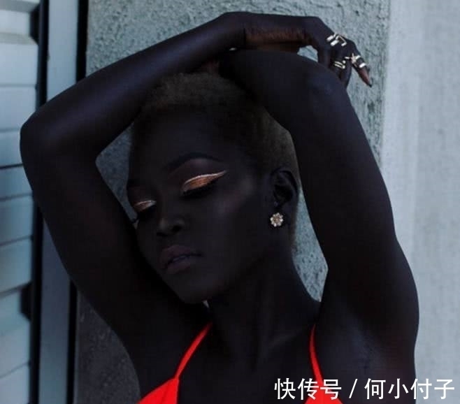 nyakim@世界上最美的黑人女子,让人惊奇不已,人称黑“皇后”