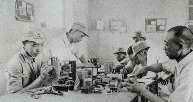 我军|红军抓个俘虏,却帮我军连胜35仗打垮20万敌军,55岁成中将