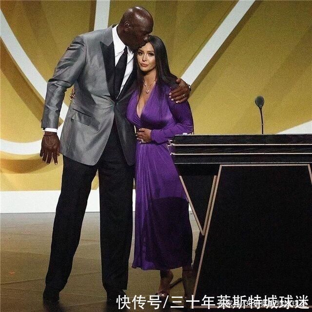 身材|科比遗孀,C罗女友,两人身材比例越发夸张,朝着卡戴珊方向转型