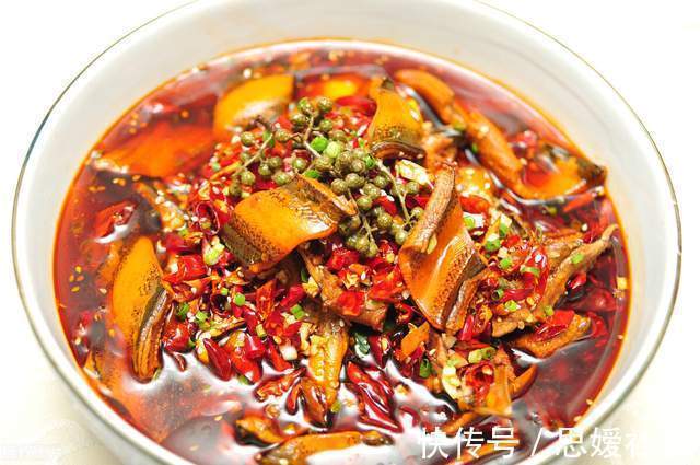 黄鳝不管啥做法,这两个步骤不能少,很多人不懂,难怪有股土腥味