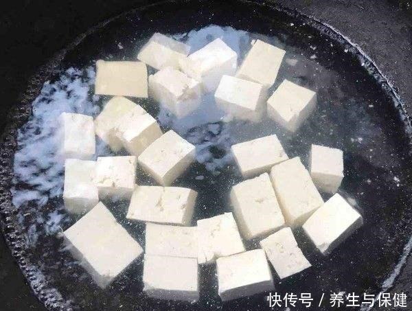 冬天,豆腐和它是绝配,一周吃2次,上锅煮一煮,补钙长个头!