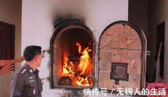 大篮#火葬场门口一对联,堪称绝对,上联:进去一个又一个