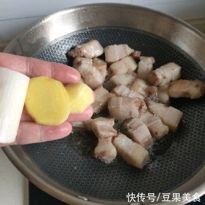 美味调剂生活，腐乳烧五花肉不可错过