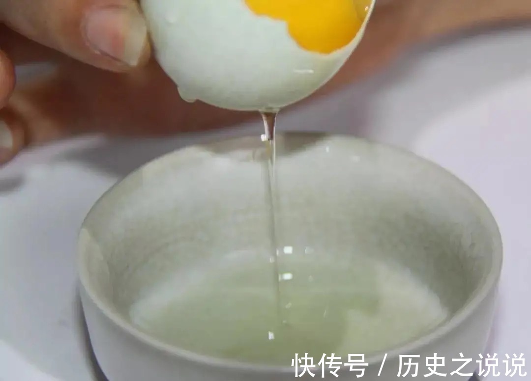 长寿花有点“怪”，施点“餐桌料”，叶绿花又美，特别漂亮
