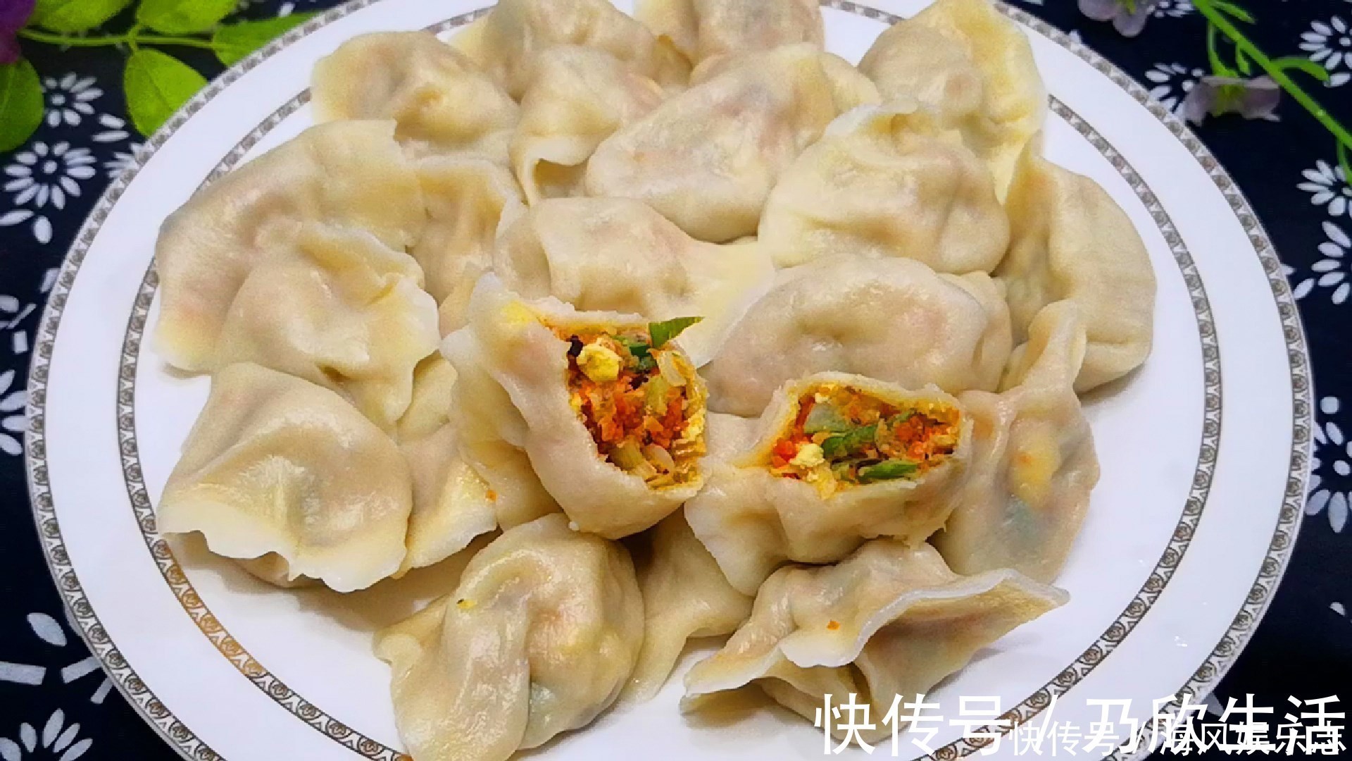 味道|白菜饺子好吃有秘诀，学会如此调馅，味道格外鲜美，味精都省了