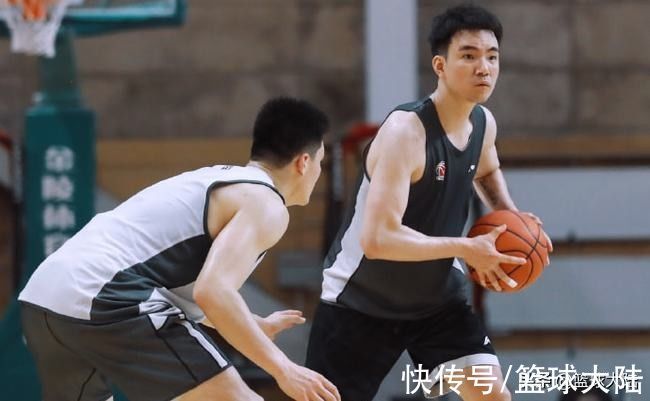CB正式回归!30岁老国手复出首秀惊艳,成为CBA励志典范