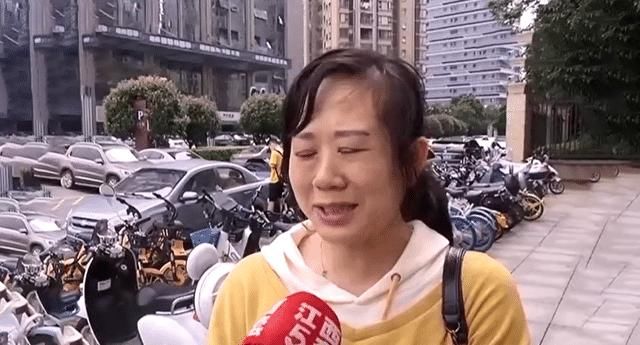 江西|江西一女子花2万割双眼皮，术后美容院“很满意”，女子：你是不是瞎?