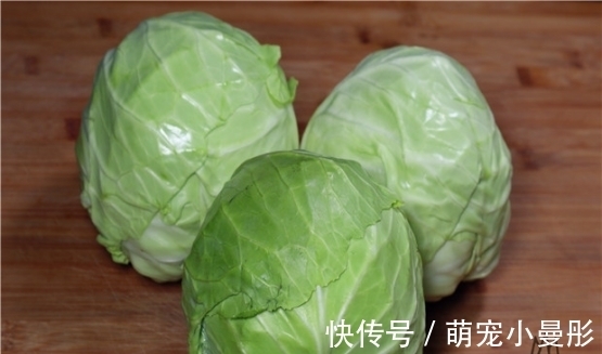 奶奶年年做腌包菜，60年配方秘诀告诉你，酸脆爽口，4小时就能吃