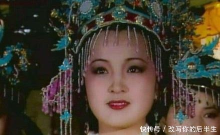 贾元春|红楼梦贾元春之死,并不是病死那么简单,曹雪芹早已给出暗示!