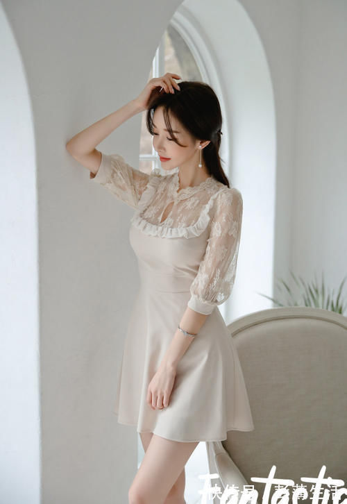 日常穿搭|孙允珠日常穿搭:甜甜芝士田园慵懒可人小洋裙#时尚# #美女#