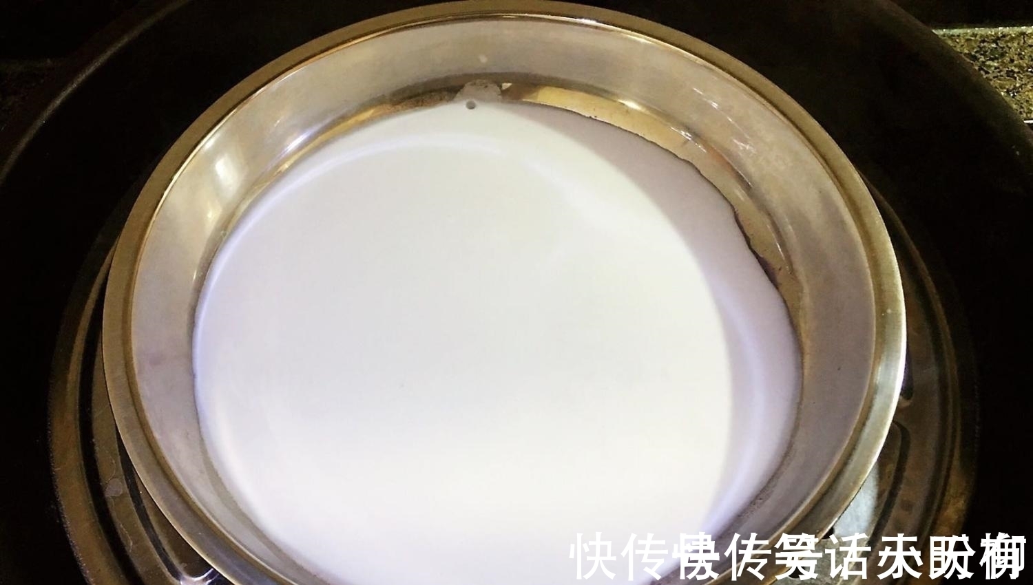营养健康|紫薯千层糕做法太简单了, 搅一搅, 蒸一蒸, 爽口弹牙又营养健康