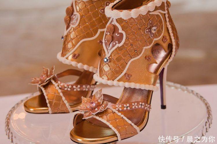 天价 一双鞋卖出一亿的天价还只穿两次,贫穷的我真看不懂有钱人的世界