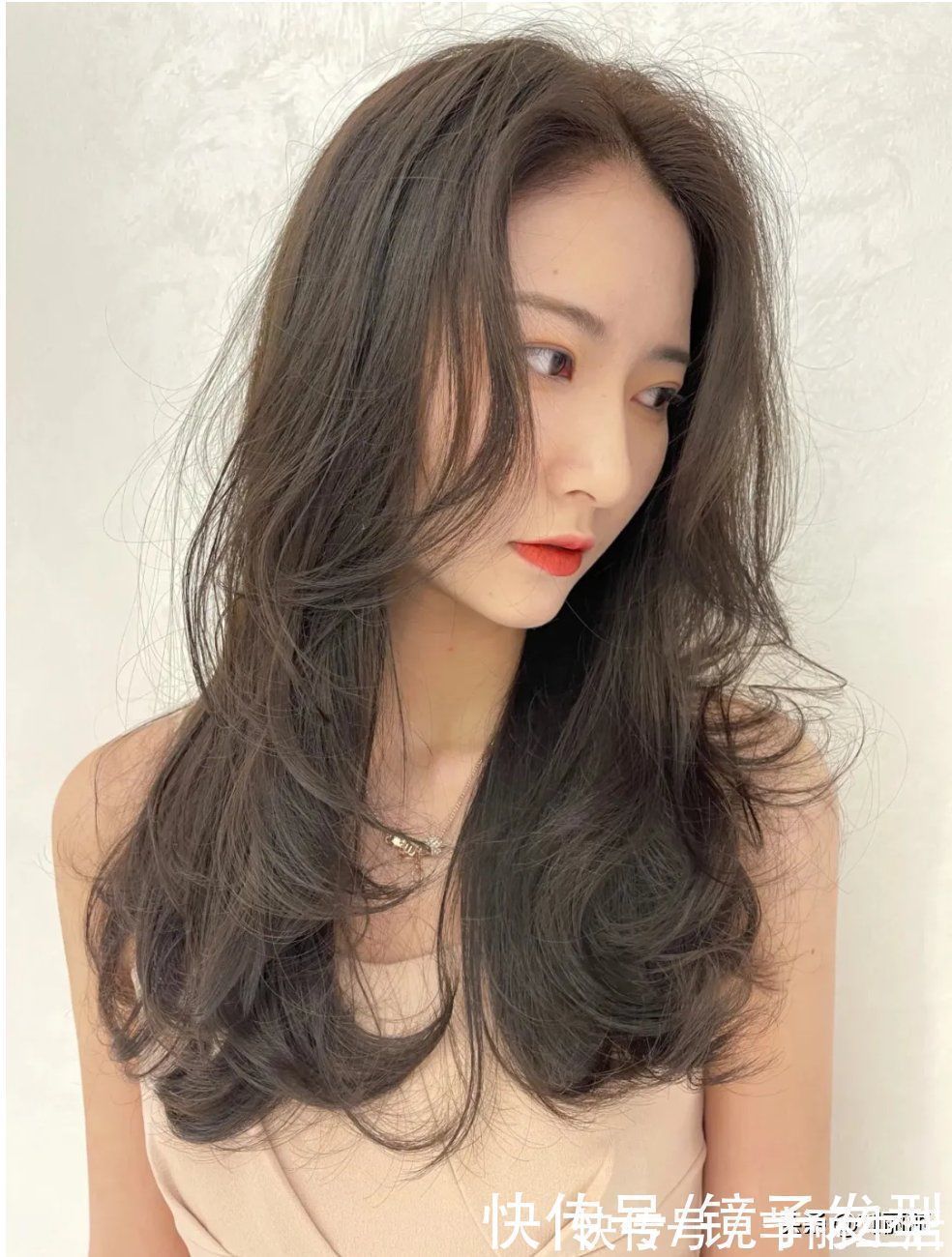 染发 越剪越时尚发型18款,无论长短都很心动,剪完你也可以变美女