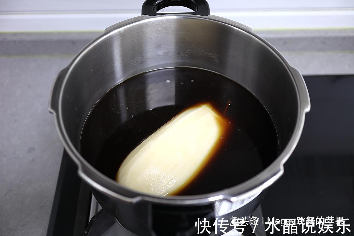 很多女人都爱吃的一道菜，和红糖同炖很抢手，经常吃能排污补元气