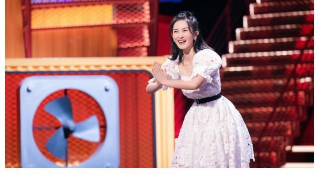 停播|《快本》停播升级！谢娜何炅将继续合作新综艺，易烊千玺暂定档期