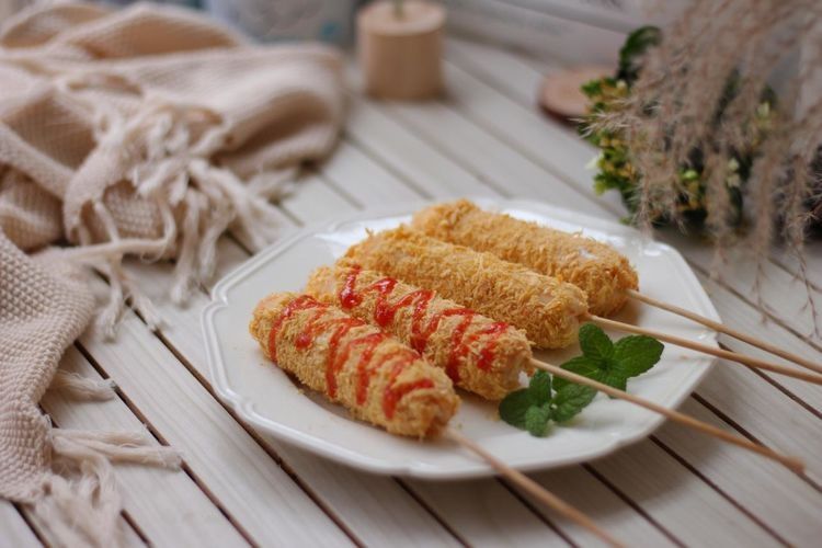 自制脆皮肠，吃起来太过瘾了，在家做无添加才健康