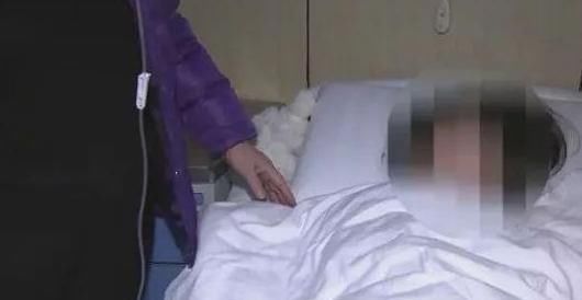 子宫|38岁女性腹痛不止，大夫在她子宫里取出大大小小61个，从未遇到过