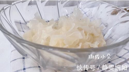 最止咳的不是蜂蜜而是它，常给家人们吃，润肺化痰，一年不咳嗽