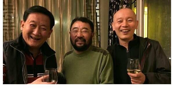 張國立大火前經(jīng)常被他帶著改善伙食，葛優(yōu)吃第一頓海鮮也是沾他光