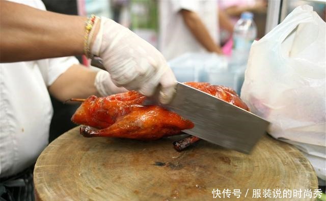 活鸭一只50元，烤鸭一只18元，加工后反而更便宜究竟有啥猫腻