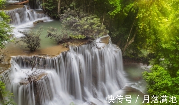 感情|10月中旬，爱情降临，天作之合，感情美满，幸福甜蜜，永结同心